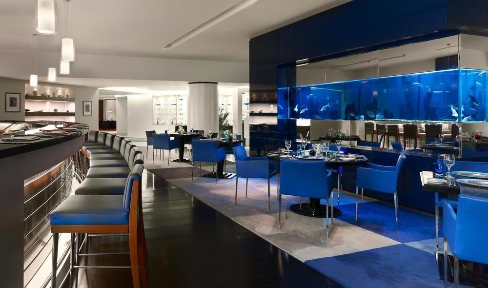เลอ เมริเดียน อัลโคบาร์ Hotel อัลโคห์บาร์ ภายนอก รูปภาพ The Blue Bar