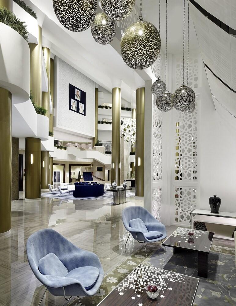 เลอ เมริเดียน อัลโคบาร์ Hotel อัลโคห์บาร์ ภายนอก รูปภาพ The lobby of the hotel