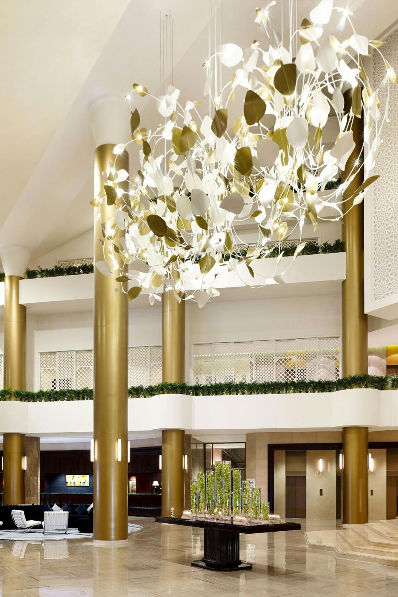 เลอ เมริเดียน อัลโคบาร์ Hotel อัลโคห์บาร์ ภายนอก รูปภาพ The interior of the hotel