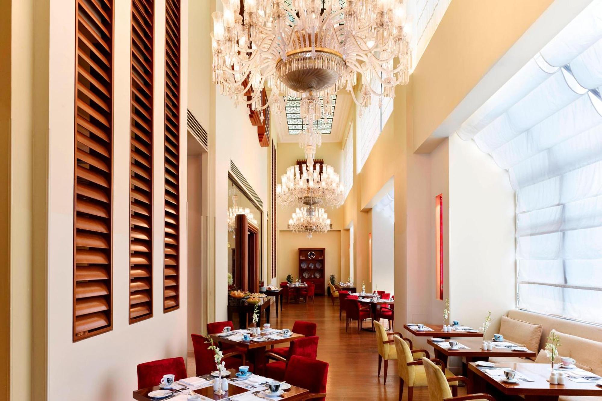 เลอ เมริเดียน อัลโคบาร์ Hotel อัลโคห์บาร์ ภายนอก รูปภาพ The restaurant